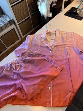 Victoria's Secret Pink to Coral Ombre Satin Sleep Shorts Set